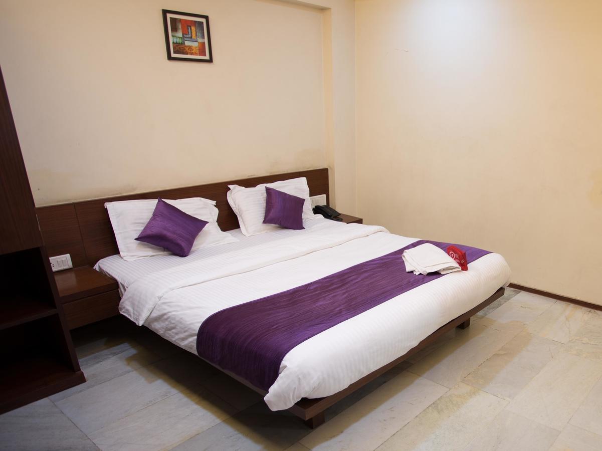 מלון פונה Oyo 13771 Executive Residency מראה חיצוני תמונה
