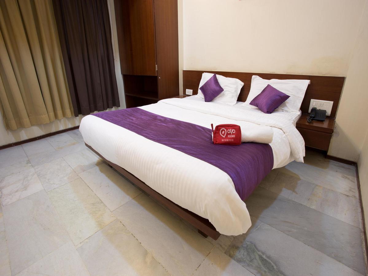 מלון פונה Oyo 13771 Executive Residency מראה חיצוני תמונה