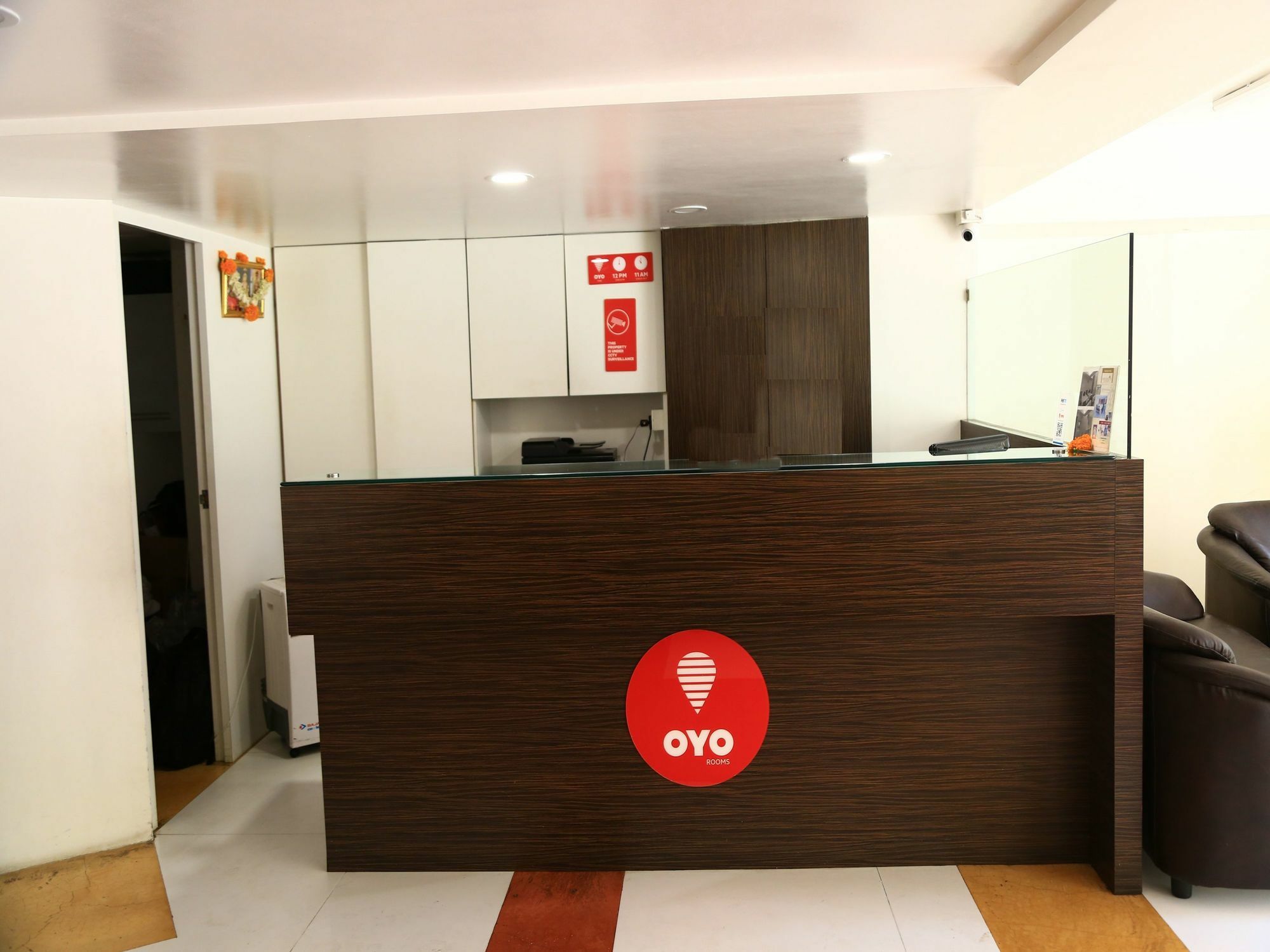 מלון פונה Oyo 13771 Executive Residency מראה חיצוני תמונה